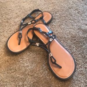 Women’s thong sandals